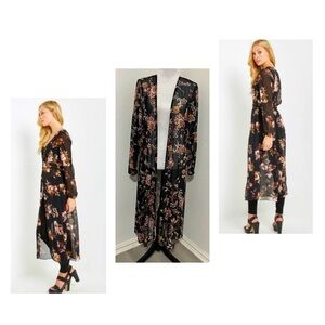 L.I.F.E Love Is For Eternity Large Blk Floral Chiffon Duster Kimono Translucent